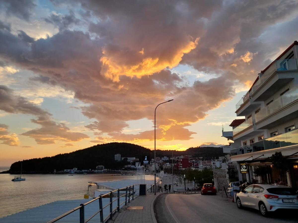 Rooms By The Sea Himare Exterior photo