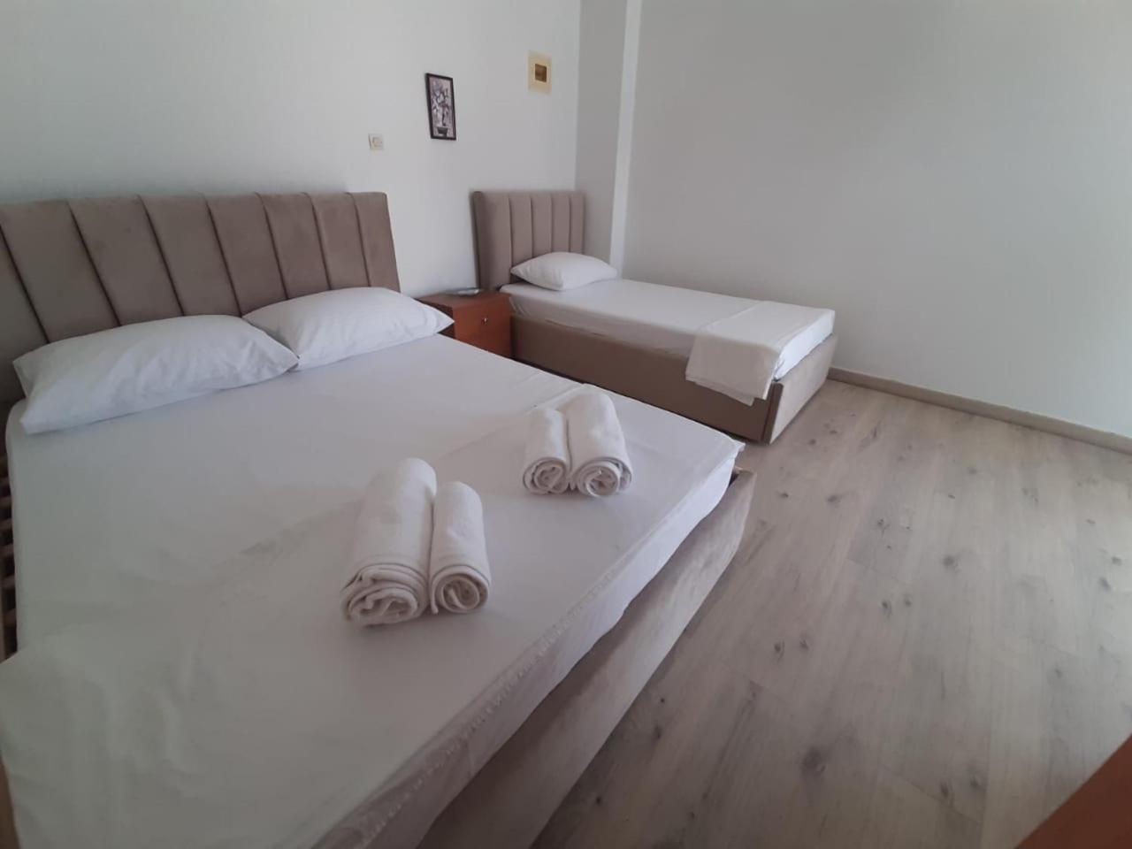 Rooms By The Sea Himare Room photo