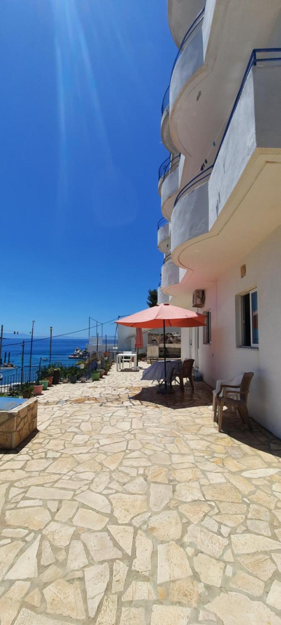 Rooms By The Sea Himare Exterior photo