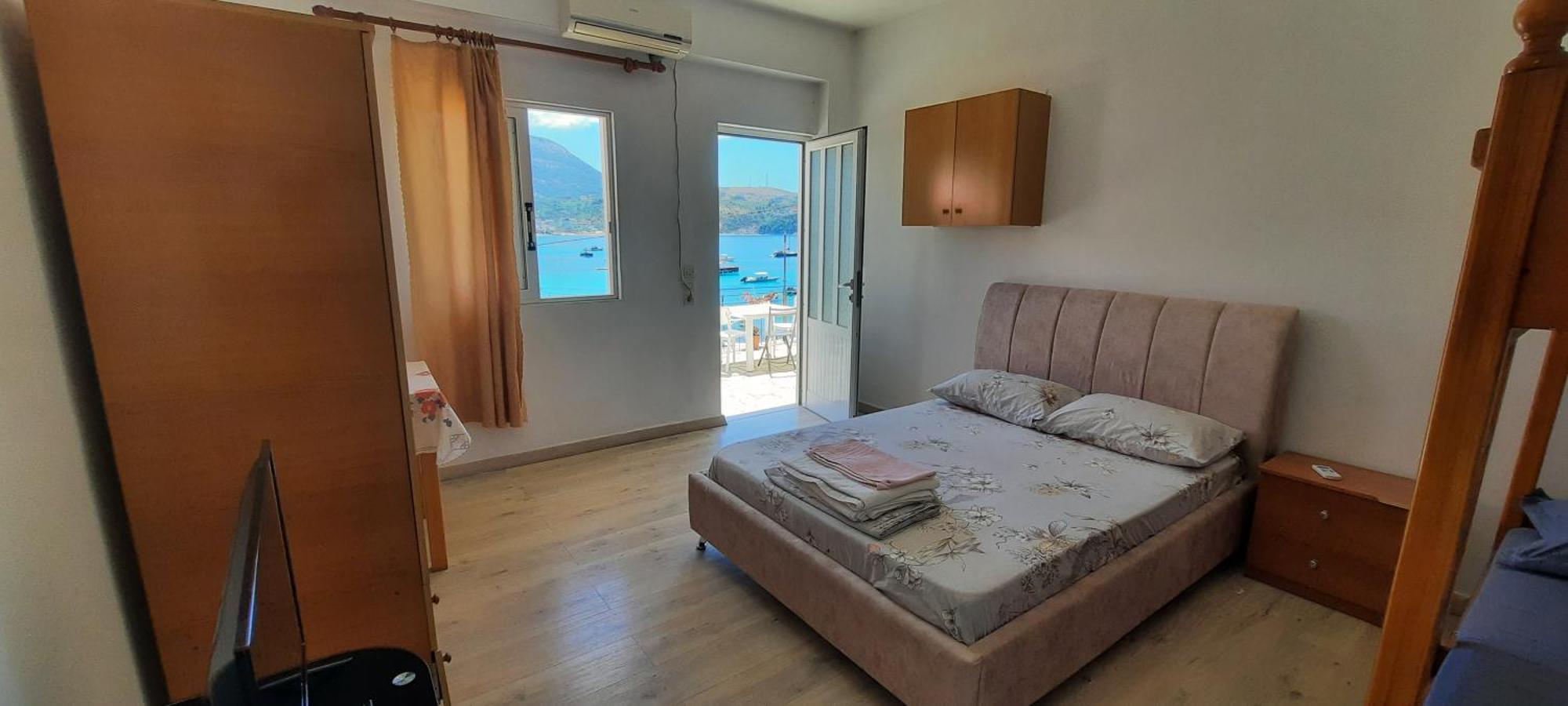 Rooms By The Sea Himare Exterior photo